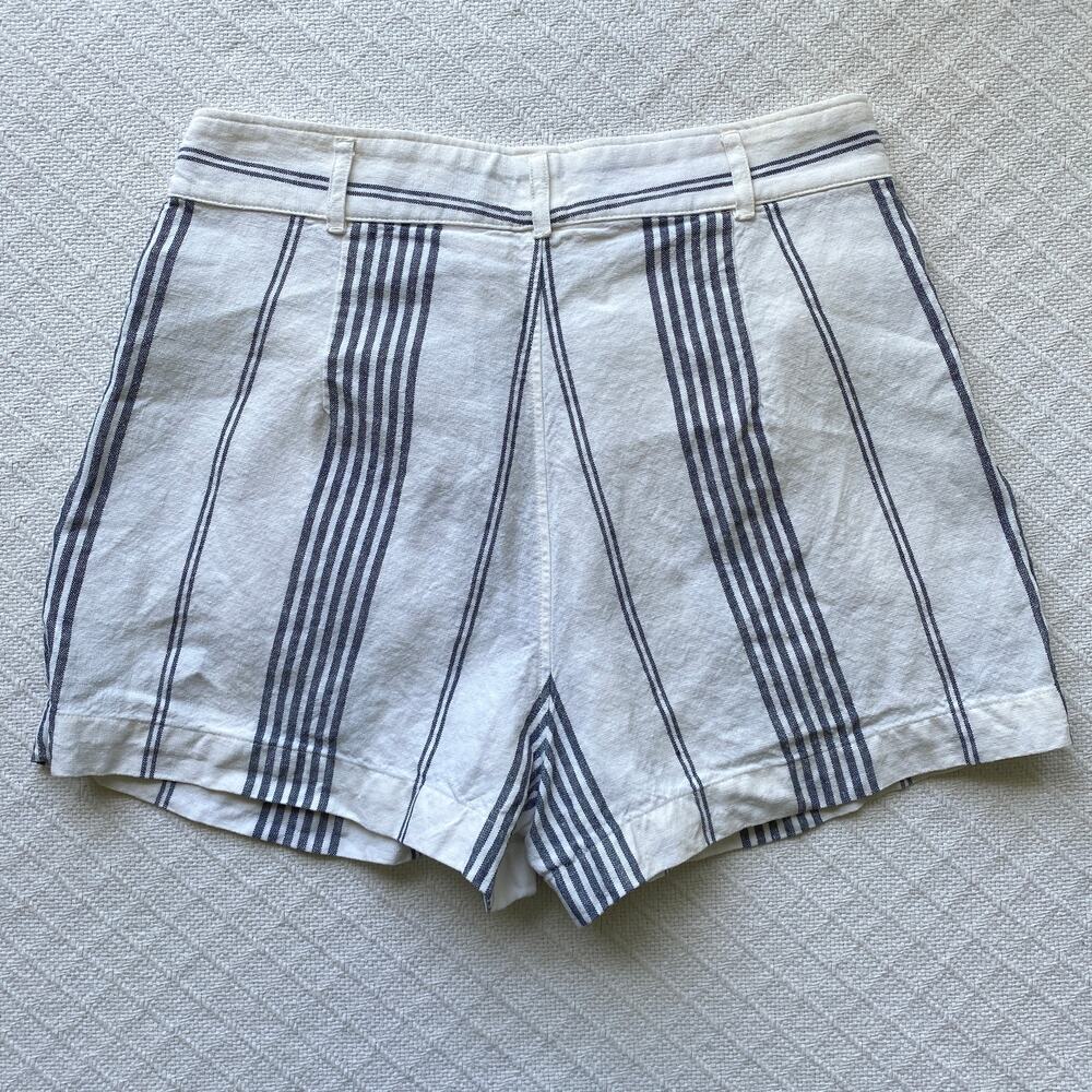 Polo by Ralph Lauren White Shorts with Navy Vertical Stripes - Picture 7 of 10